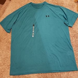 Mens 2XL Under Armour tshirt